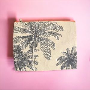 NWOT XL Canvas Palms Cosmetic or Accessories Pouch